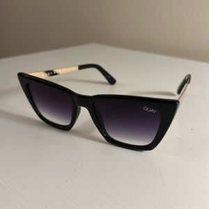 QUAY Australia Don’t @ Me 111 Sunglasses
